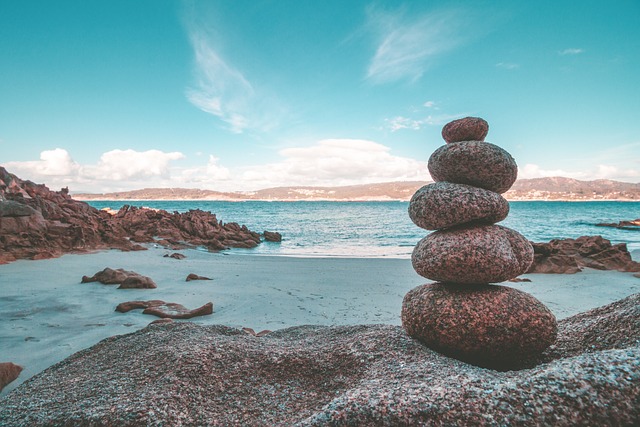 Balancing rocks at a beach